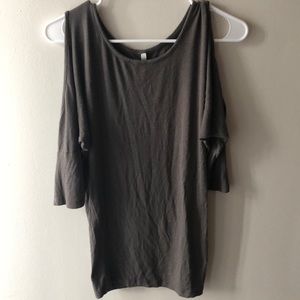 cold shoulder green top!